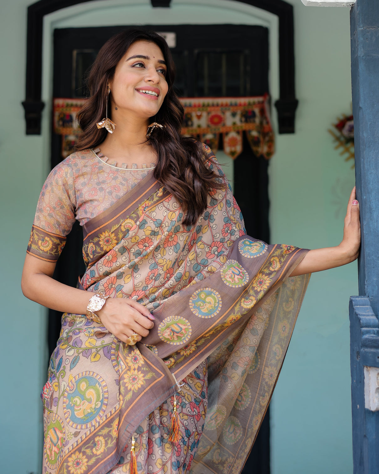 Mauve beige handloom cotton saree with pastel floral print royal tree elephant pallu