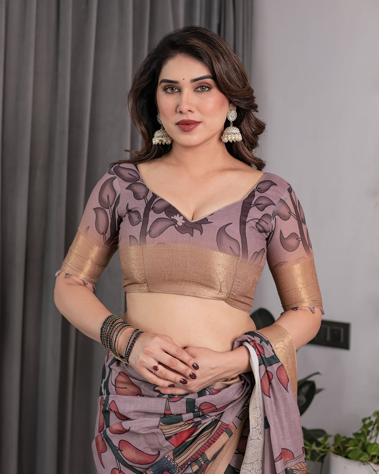 Dusty mauve saree with madhubani fish motifs antique zari border cultural art digital print 5 5m saree 0 8m blouse piece