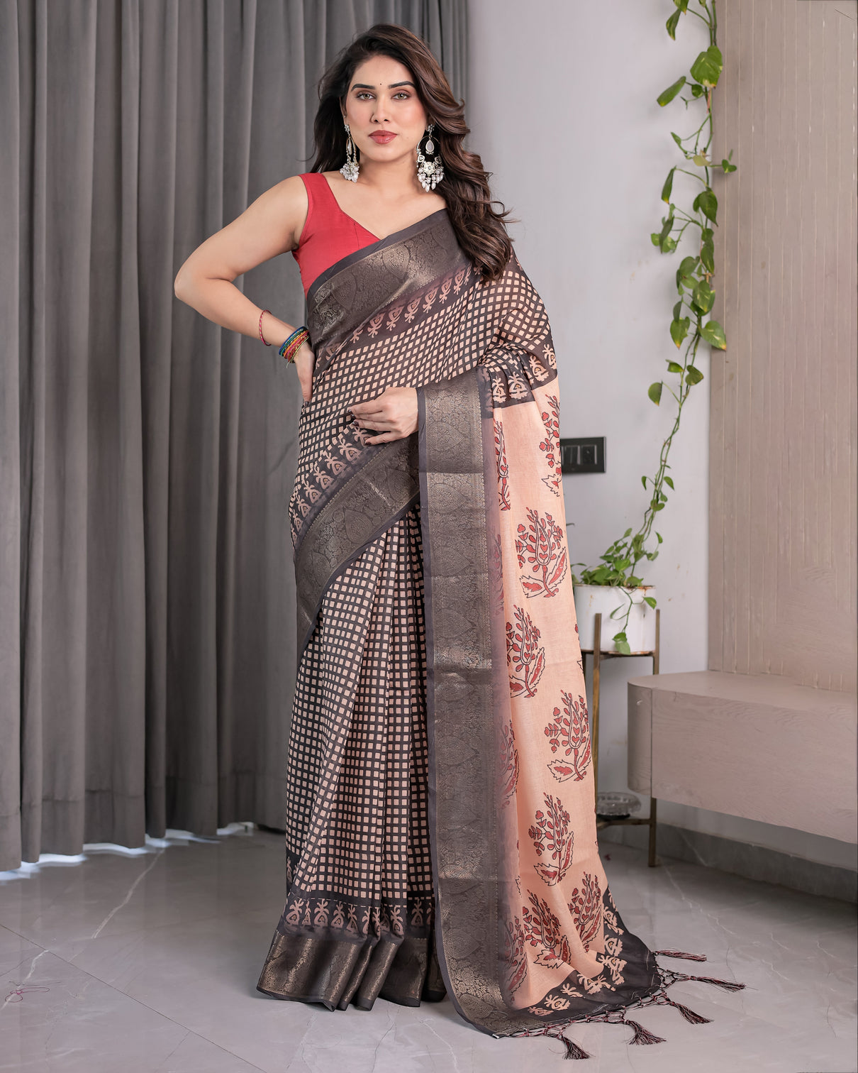 Elegant beige handloom saree with maroon leaf butta black zari woven pallu festive drape 5 5m saree 0 8m blouse