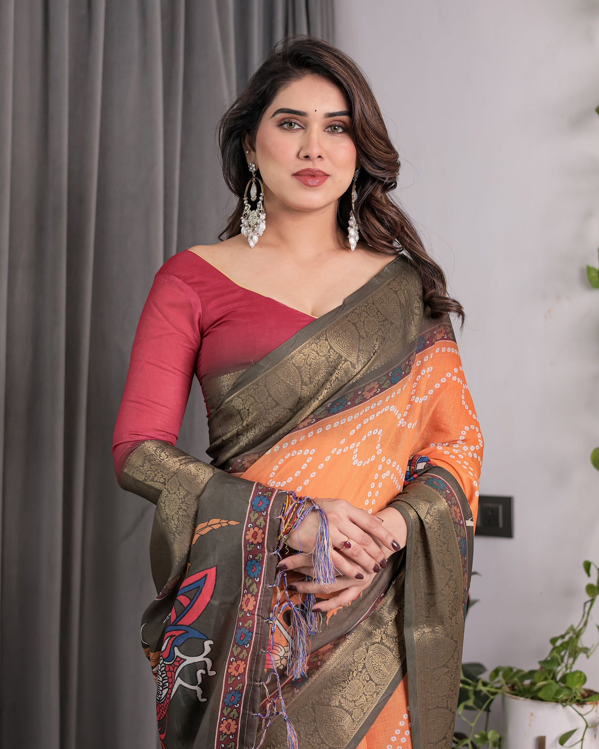 Dual tone mustard olive handloom saree with kalamkari inspired bird motifs zari border 5 5m saree 0 8m blouse