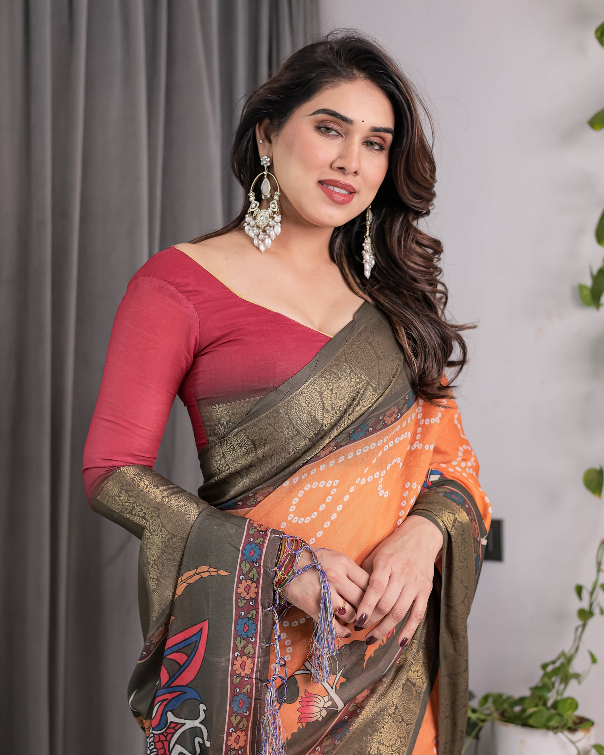 Dual tone mustard olive handloom saree with kalamkari inspired bird motifs zari border 5 5m saree 0 8m blouse