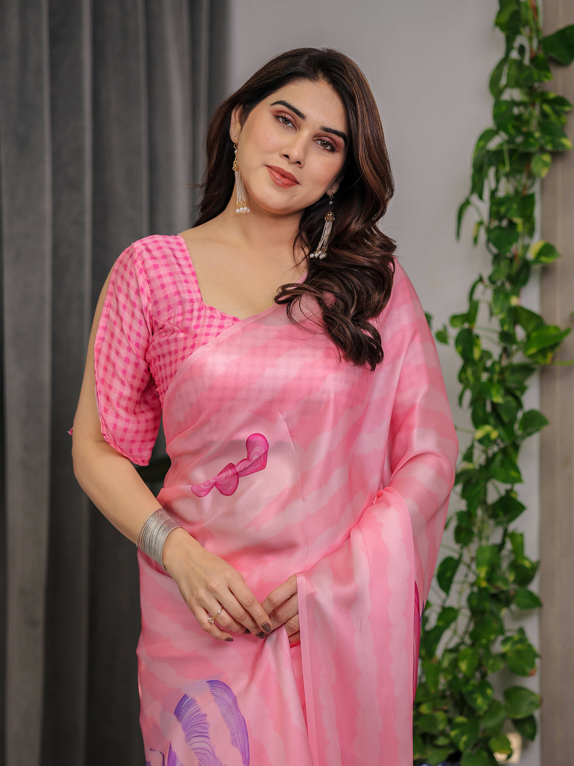 Soft blush pink satin georgette saree with abstract stripe texture heart motifs and attached pink checkered blouse 5 5 meter romantic designer saree for valentine s day anniversary wear
