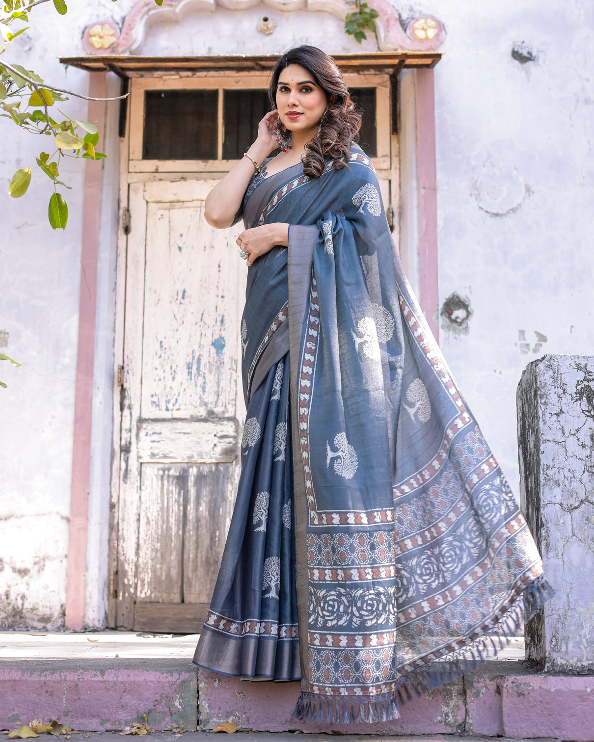 Elegant multicolor linen saree with traditional patterns lightweight festive wear