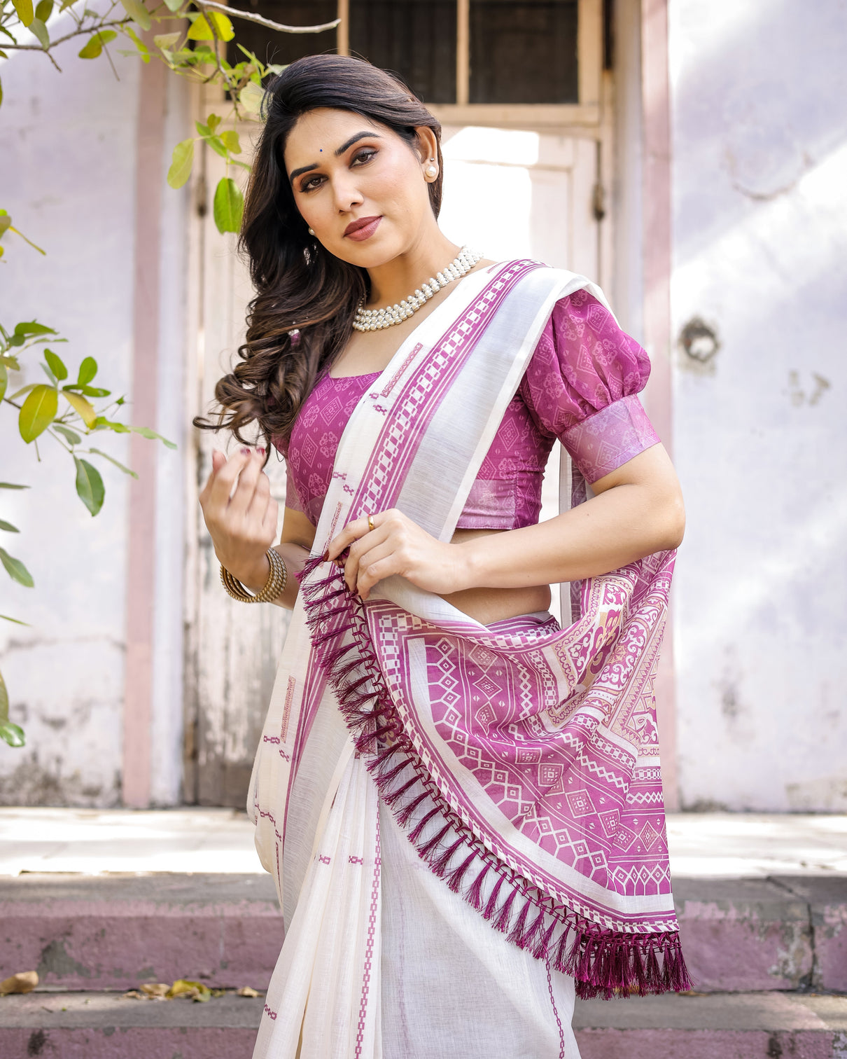 Elegant multicolor linen saree with traditional patterns lightweight festive wear
