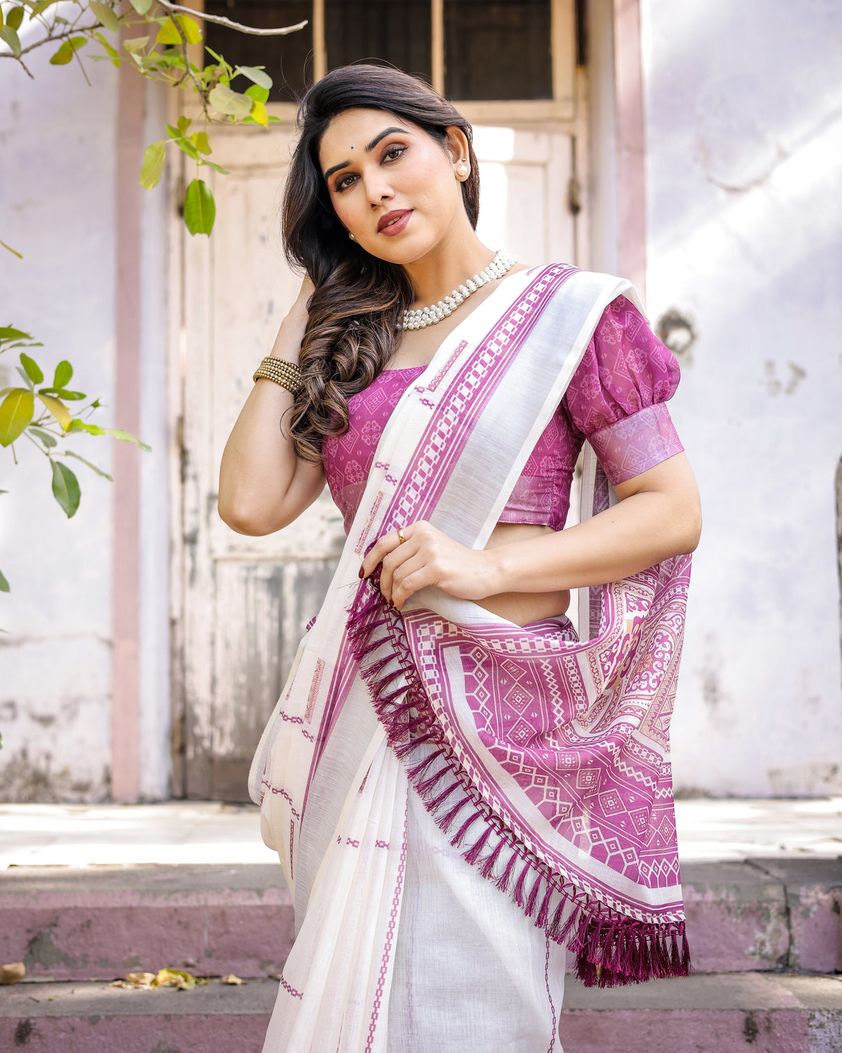 Elegant multicolor linen saree with traditional patterns lightweight festive wear