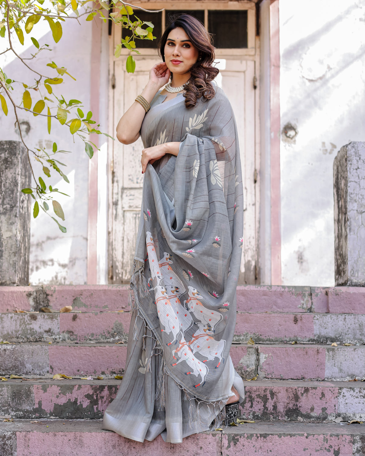 Elegant multicolor linen saree with traditional patterns lightweight festive wear
