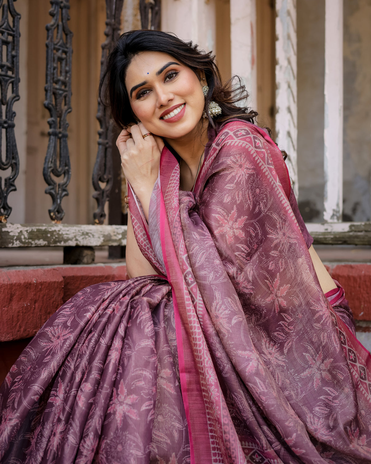 Elegant multicolor linen saree with traditional patterns lightweight festive wear