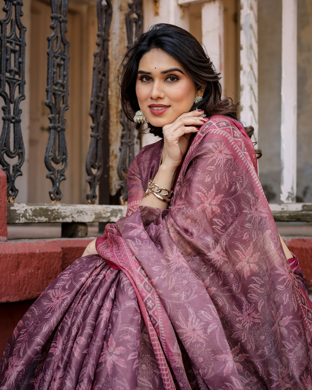Elegant multicolor linen saree with traditional patterns lightweight festive wear