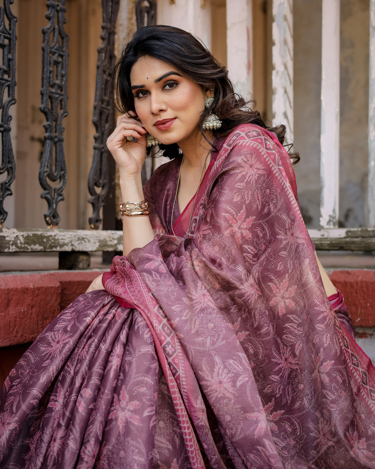 Elegant multicolor linen saree with traditional patterns lightweight festive wear