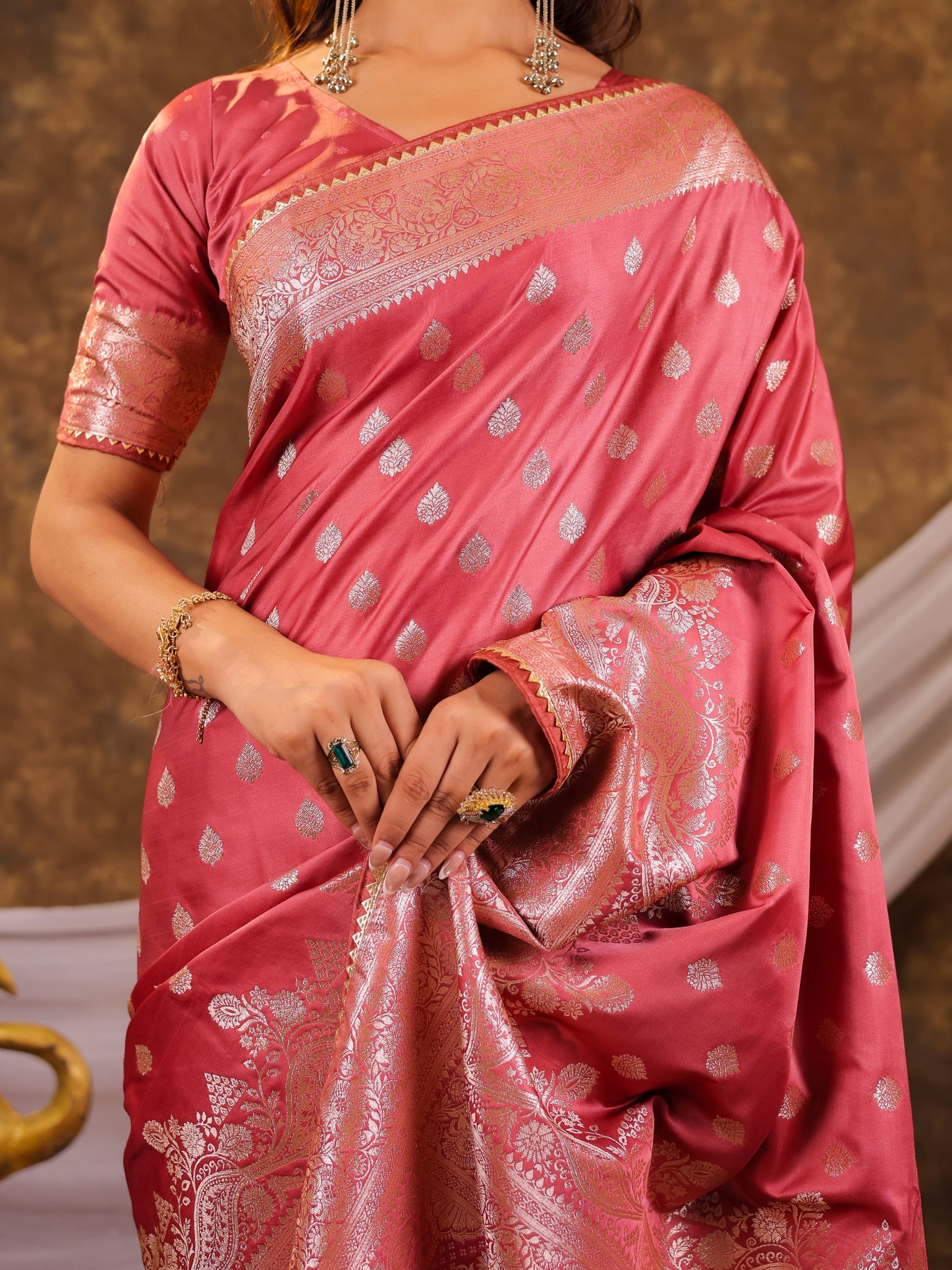 Rose Pink Kanjivaram Banarasi Satin Silk Saree with Antique Silver Zari Weaving, Rich Heritage Pallu & Tassel Detailing