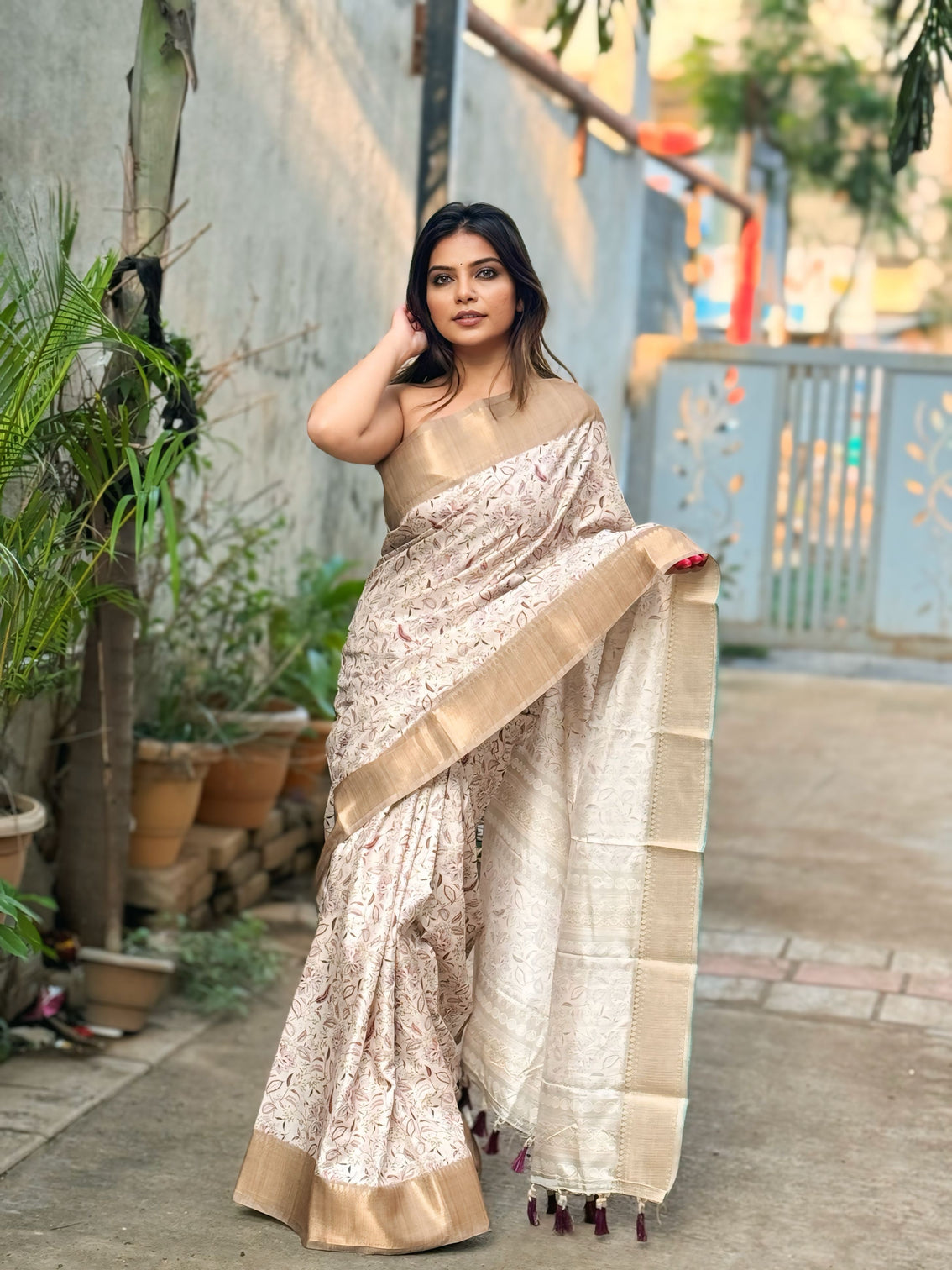 Mehendi assam silk floral printed saree with zari woven border