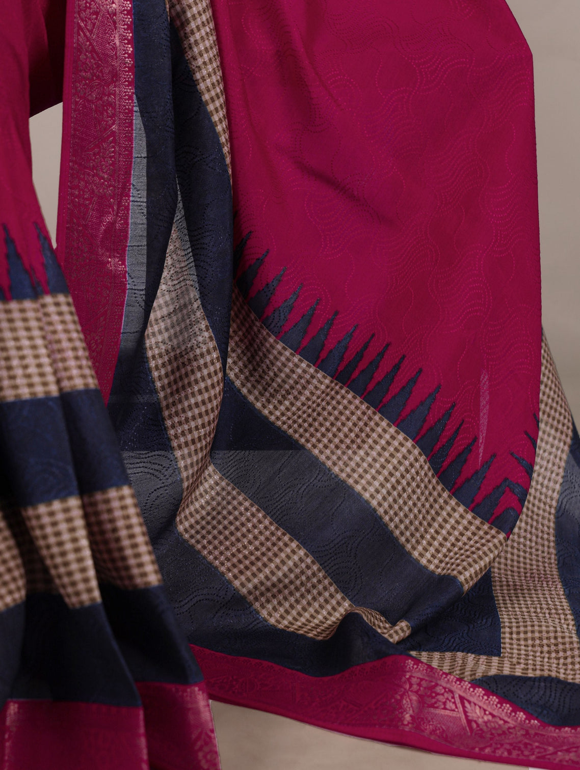 Pink Elegant Poly Cotton Saree with Printed & Zari Weaving Work