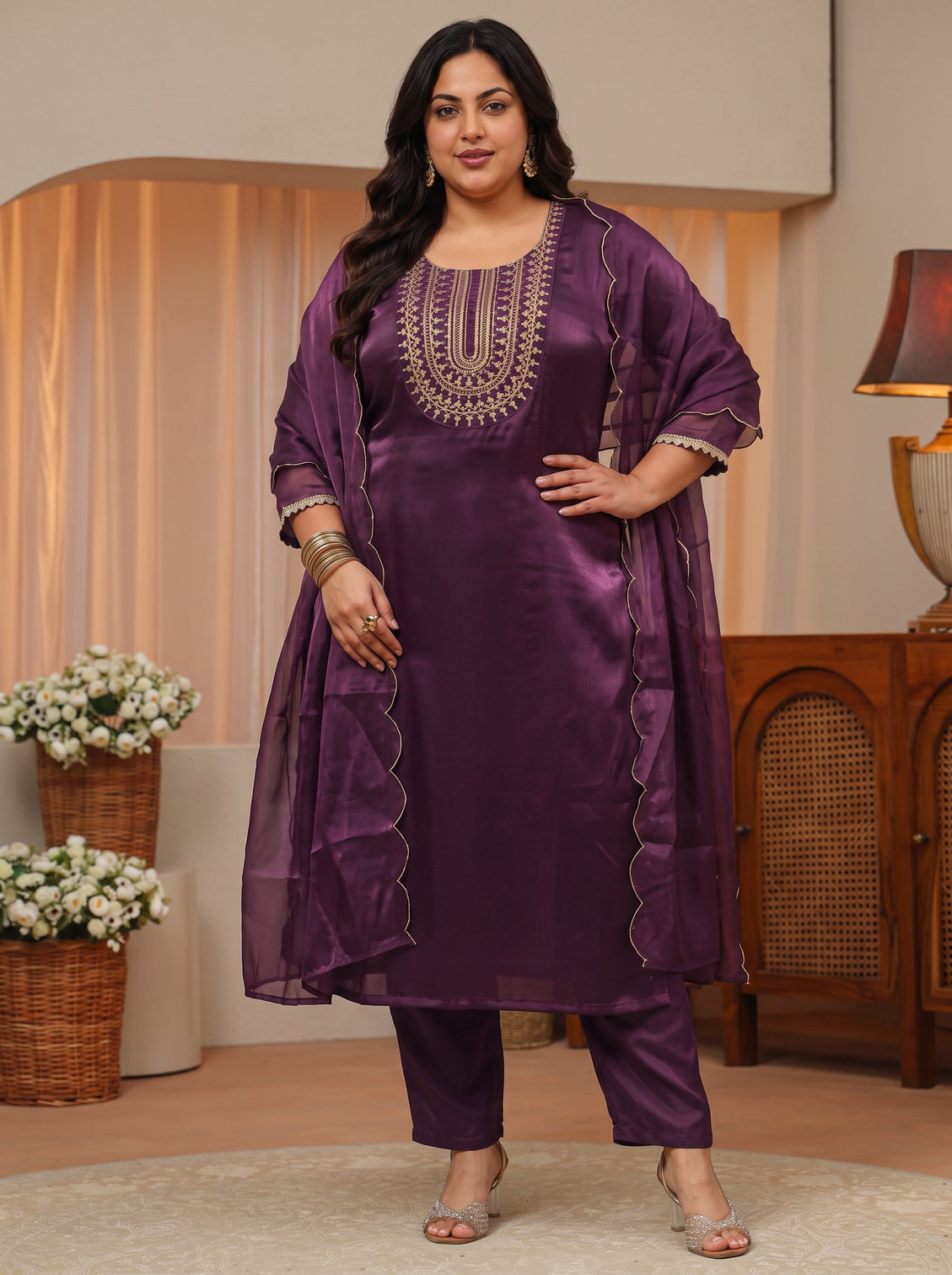 Plus Size Burgundy Yoke Design Tissue Straight Suit Set