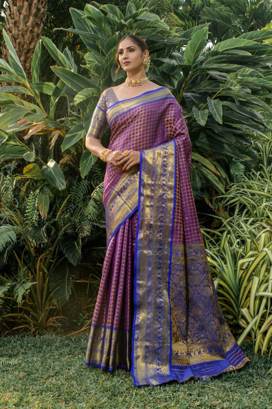 Gleaming Navy Blue Soft Banarasi Silk Saree With Bewitching Blouse Piece