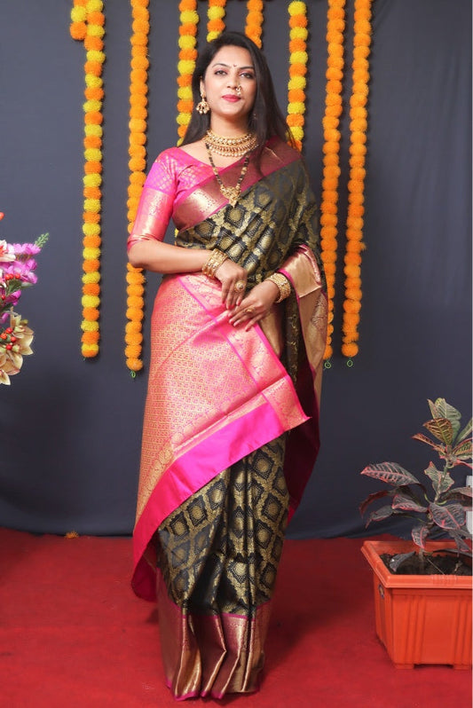 Invaluable Black Kanjivaram Silk With Extraordinary Blouse Piece