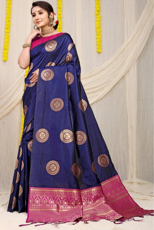 Gorgeous Navy Blue Kanjivaram Silk Saree and Angelic Blouse Piece