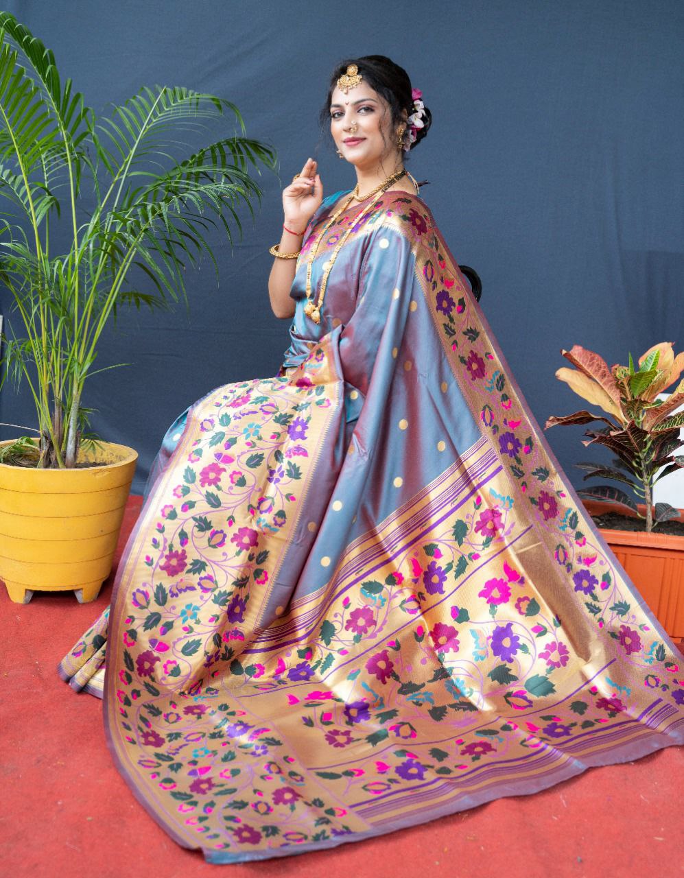 An insanely Grey Paithani Silk Saree With Sizzling Blouse Piece