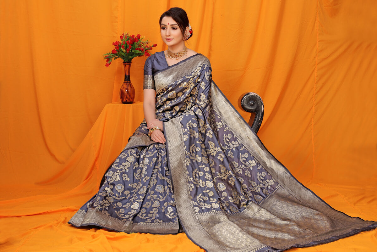 Lovely Grey Kanjivaram Silk With Scintilla Blouse Piece