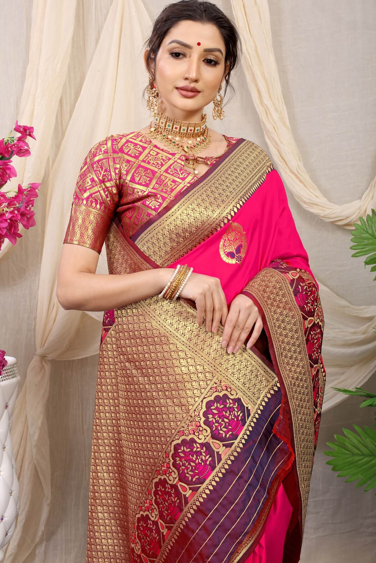 Gossamer Dark Pink Kanjivaram Silk With Sizzling Blouse Piece