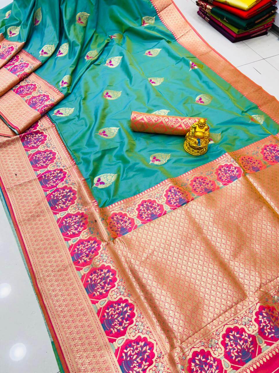 Nemesis Turquoise Kanjivaram Silk With Sizzling Blouse Piece