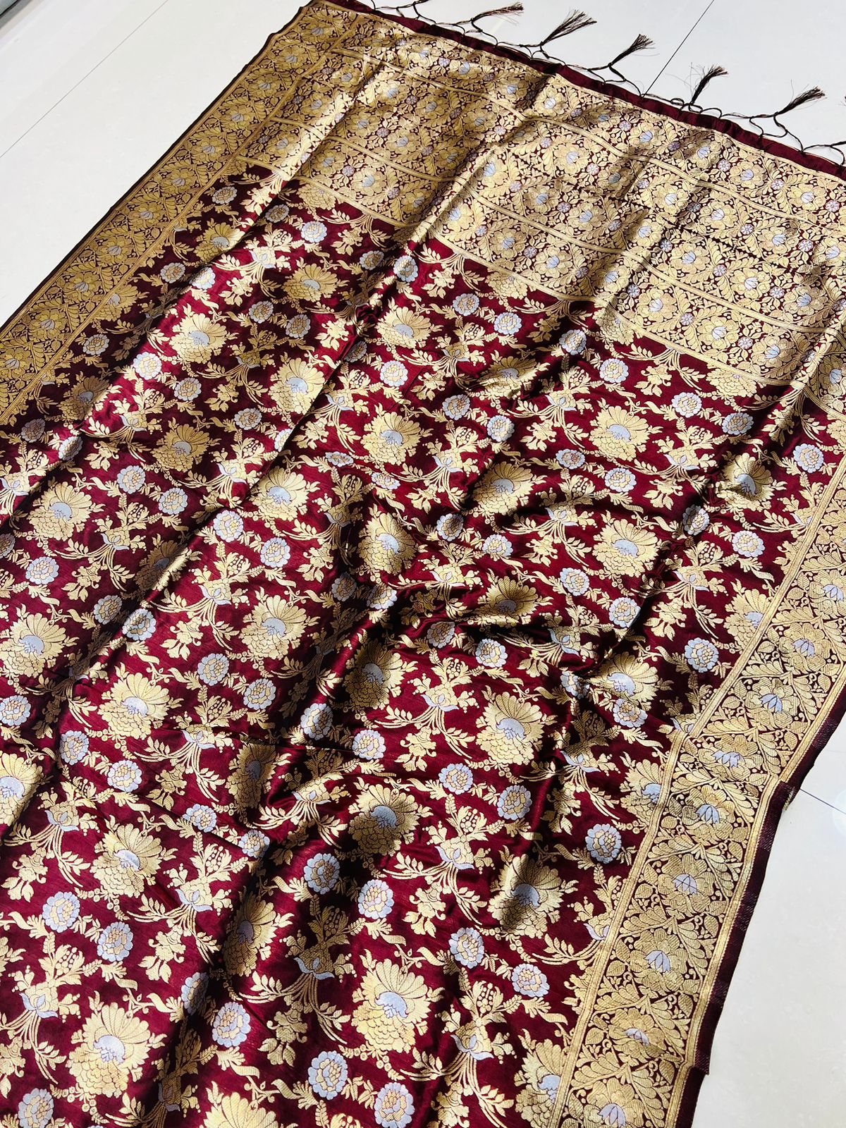 Ethnic Wine Banarasi Silk Saree With Fairytale Blouse Piece