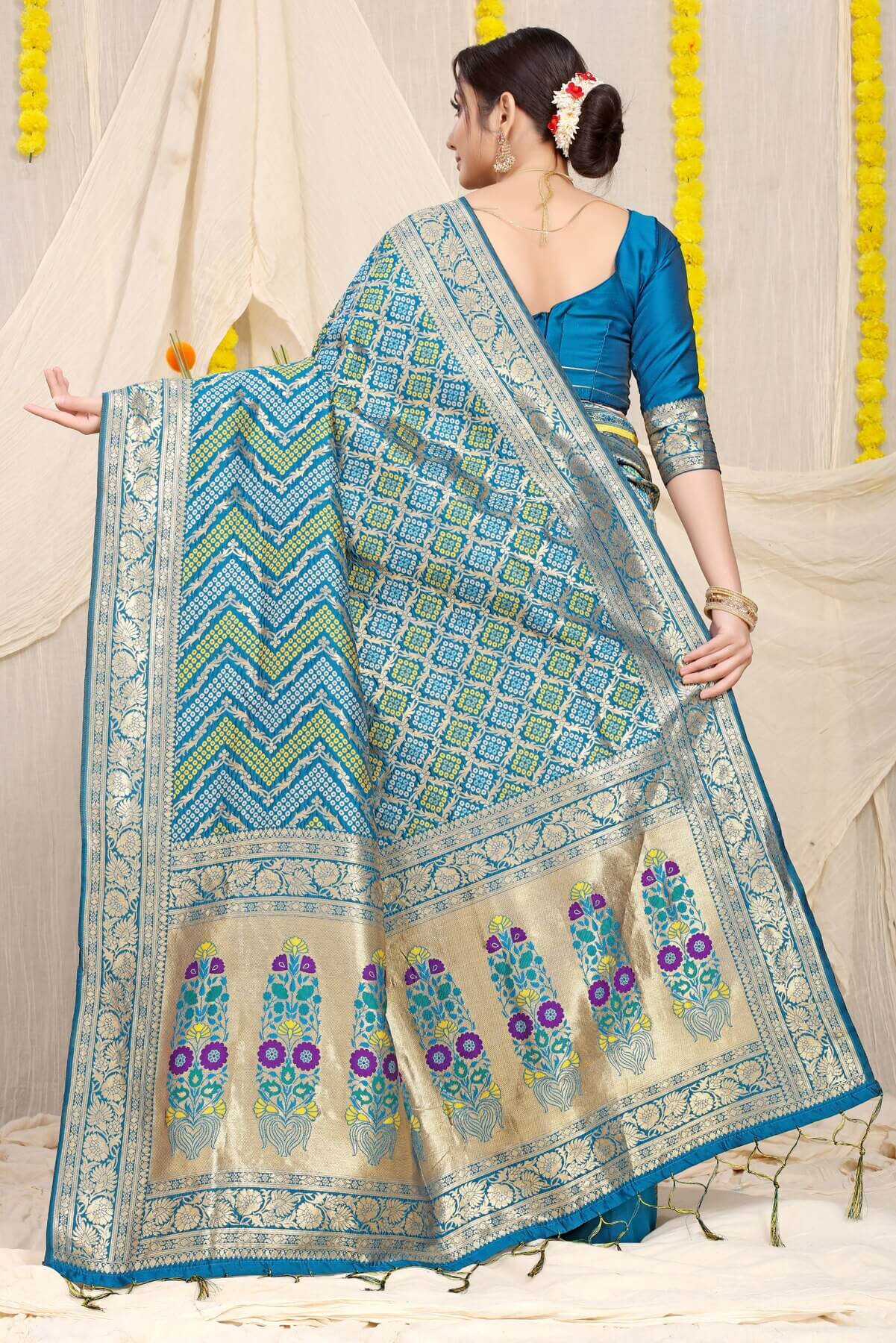 Fantabulous Firozi Soft Banarasi Silk Saree With Beautiful Blouse Piece