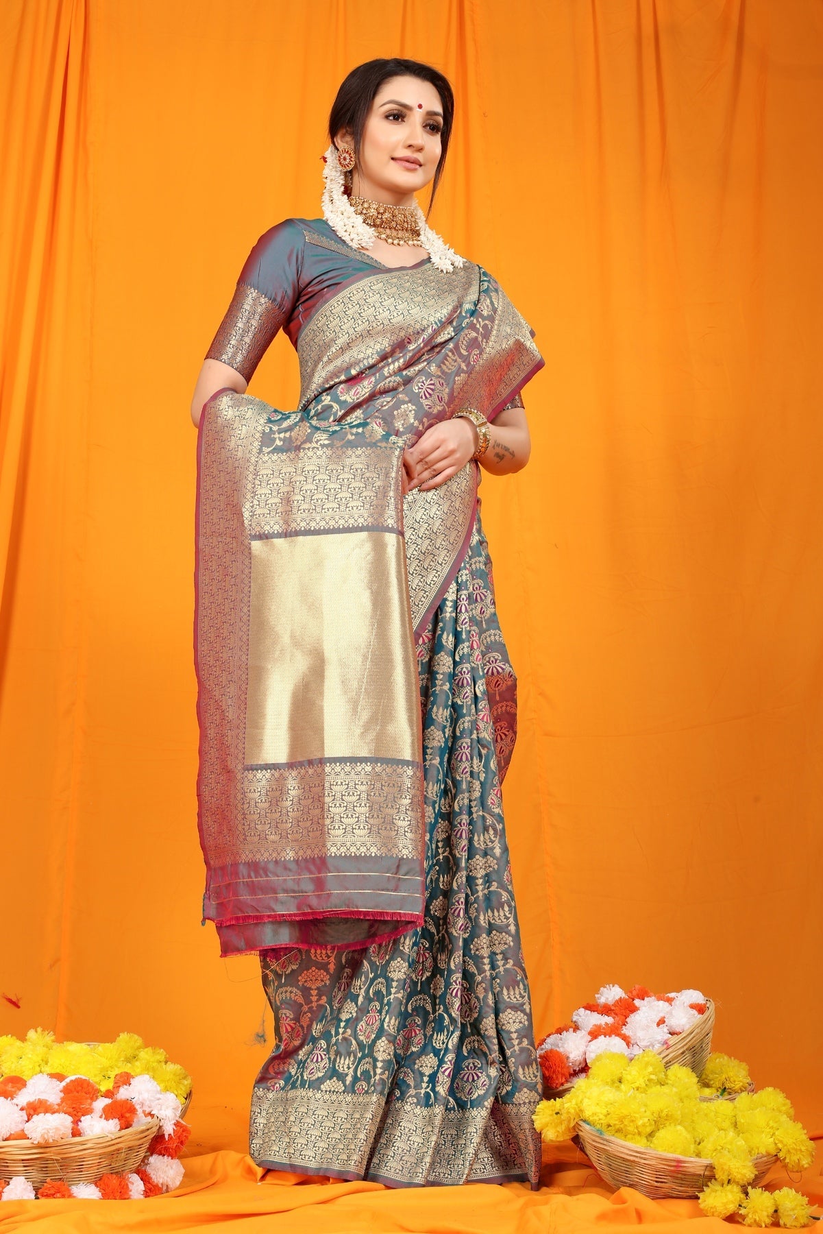 Imbrication Grey Kanjivaram Silk With Hypnotic Blouse Piece