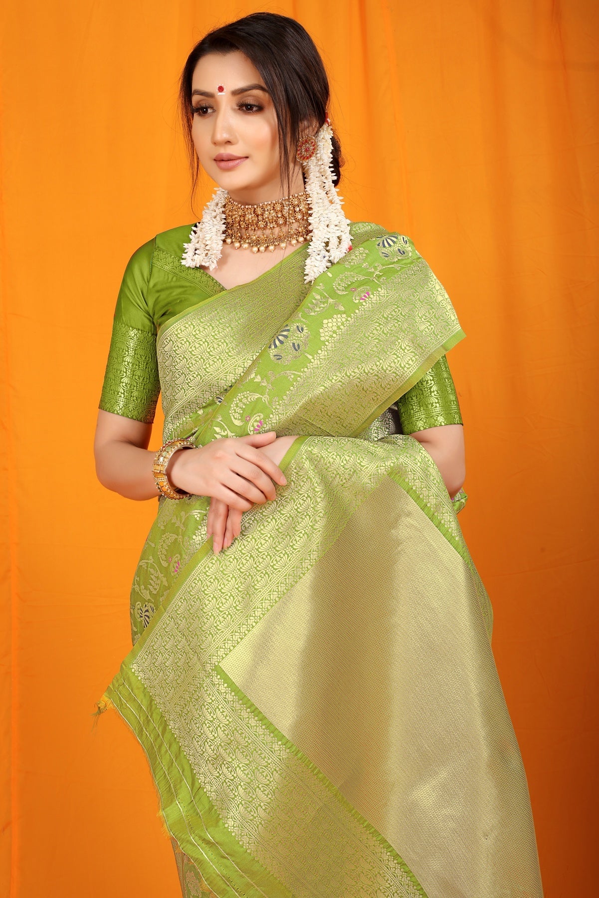 Lassitude Mehndi Kanjivaram Silk With Hypnotic Blouse Piece