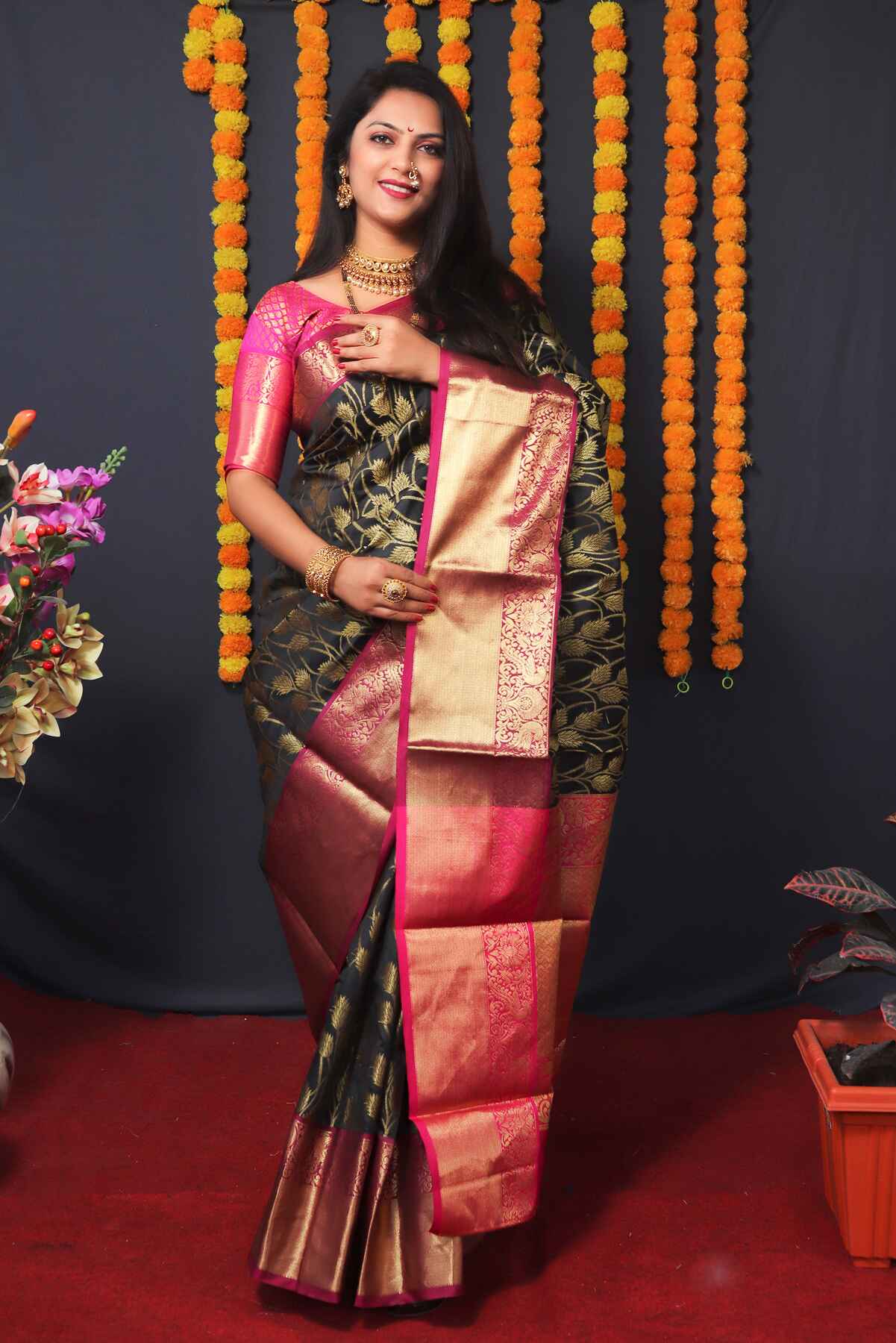 Exceptional Black Kanjivaram Silk With Redolent Blouse Piece