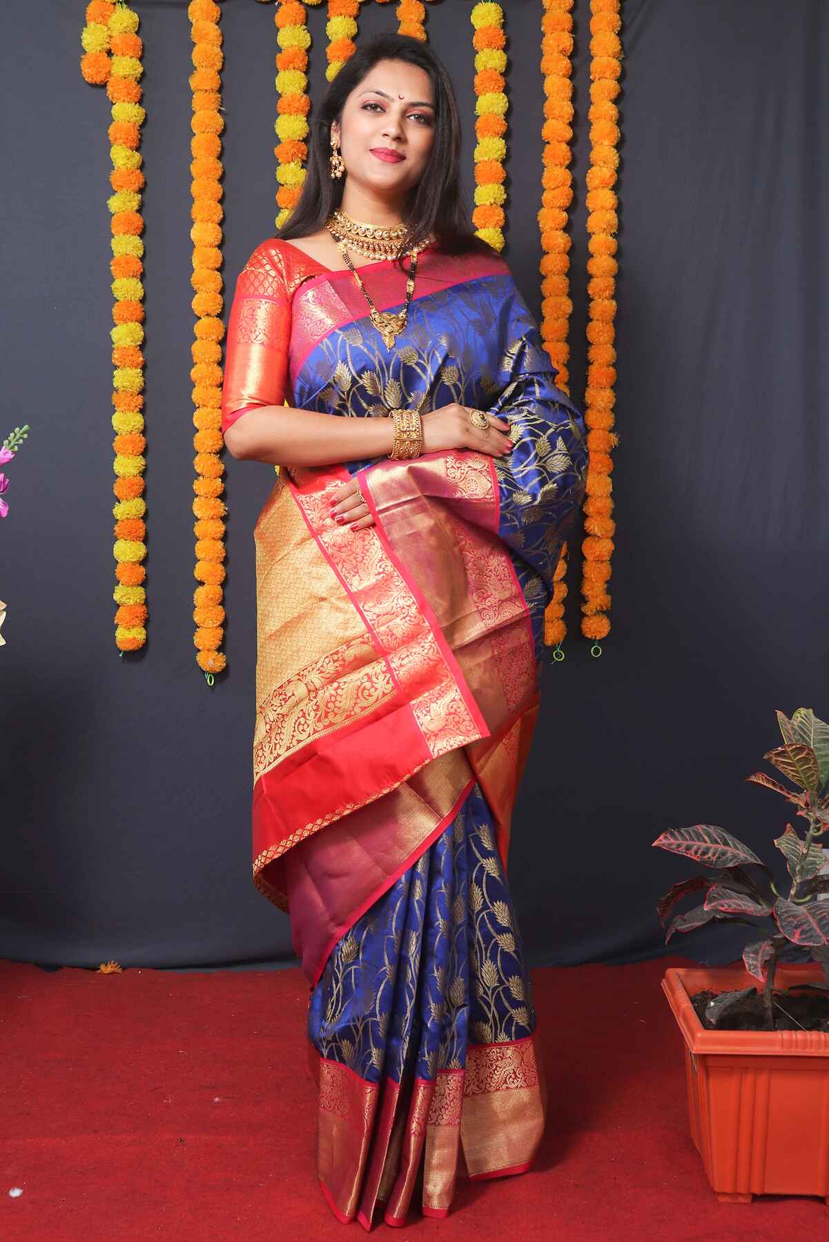 Hypnotic Blue Kanjivaram Silk With Redolent Blouse Piece