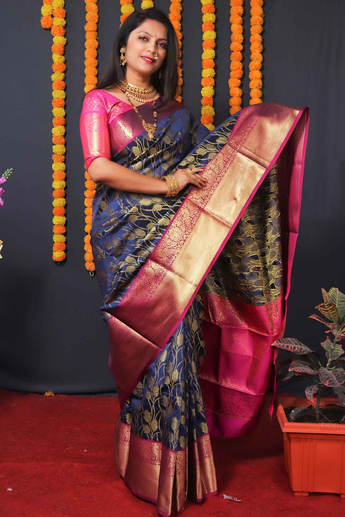 Radiant Navy Blue Kanjivaram Silk With Redolent Blouse Piece