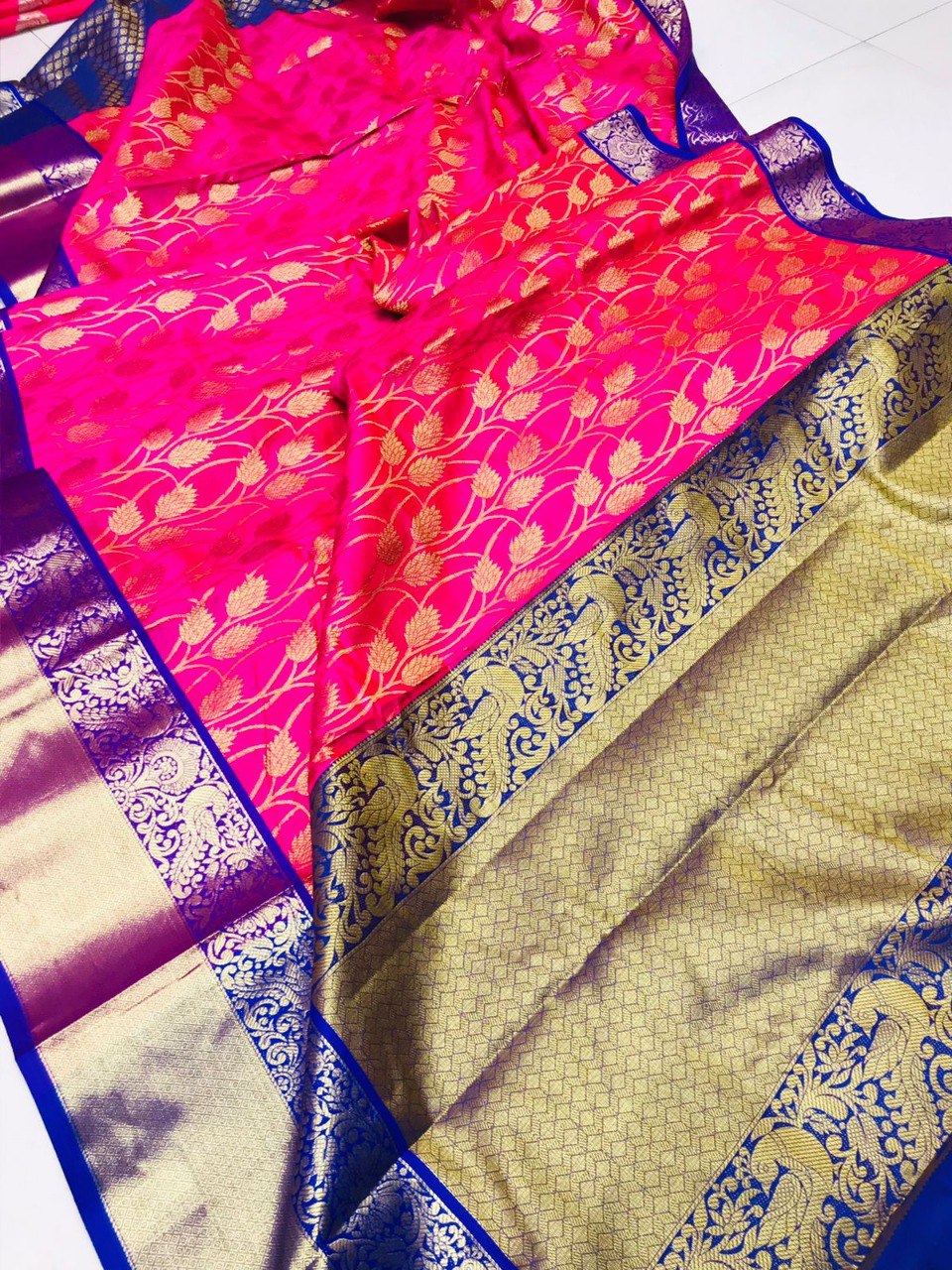 Groovy Pink Kanjivaram Silk With Redolent Blouse Piece