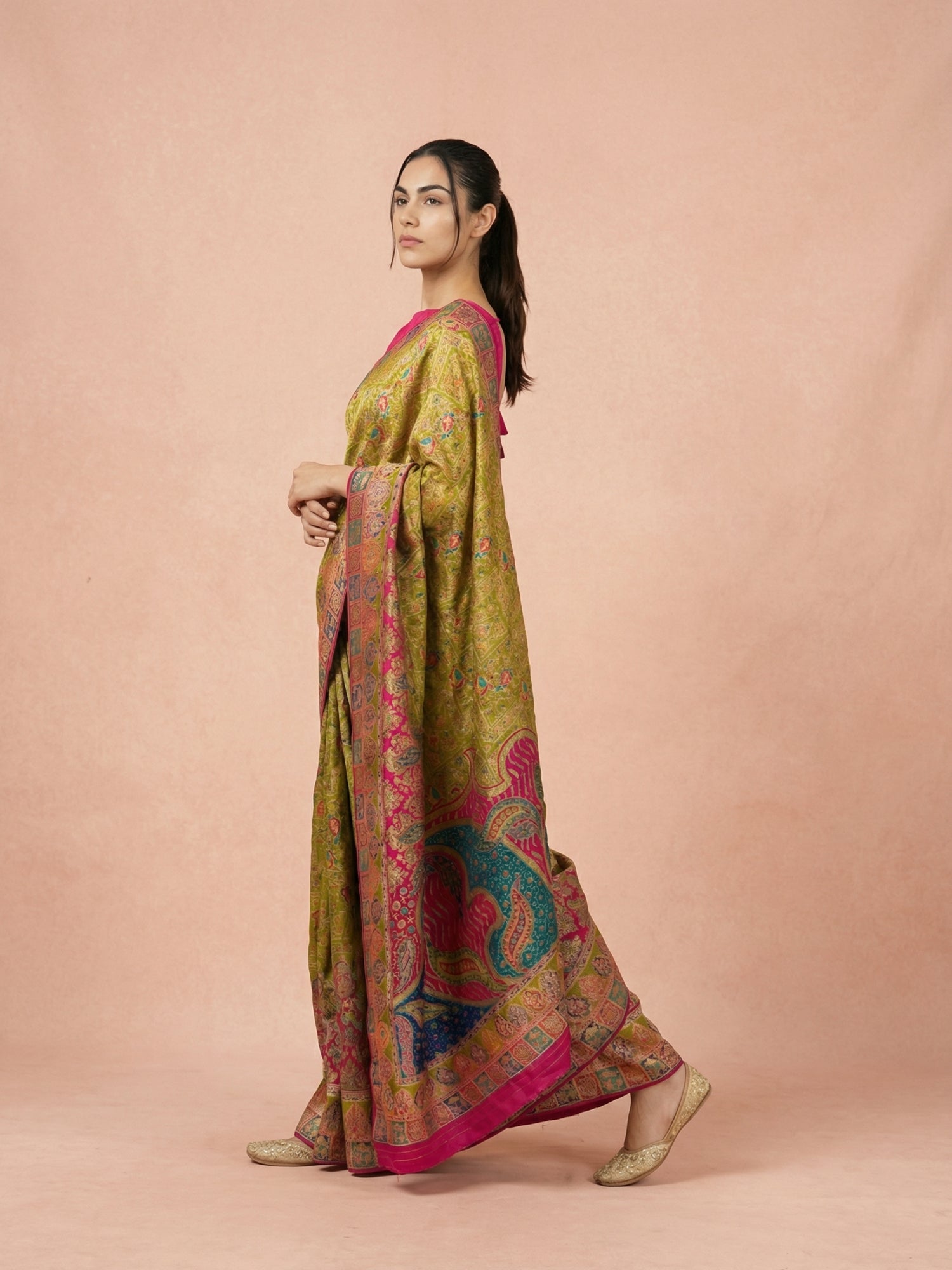 Mehendi Pure Viscose Silk Meenakari Zari Woven Saree with Traditional Pallu and Brocade Blouse
