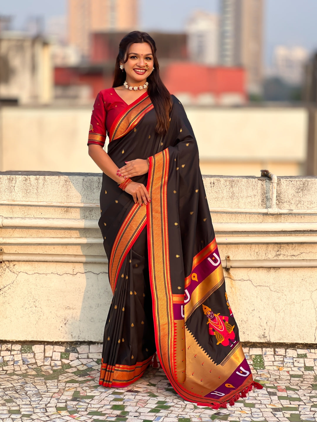 Top Trending Vitthala Contrast Paithani Saree Rakhumai Soft Silk Traditional Design