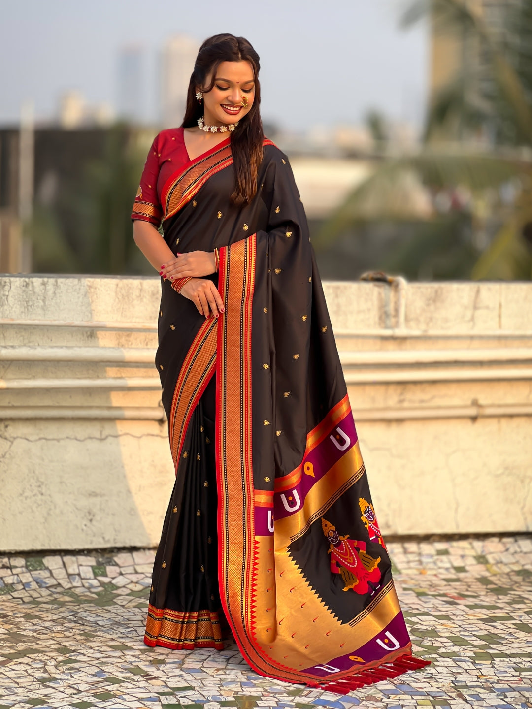 Top Trending Vitthala Contrast Paithani Saree Rakhumai Soft Silk Traditional Design