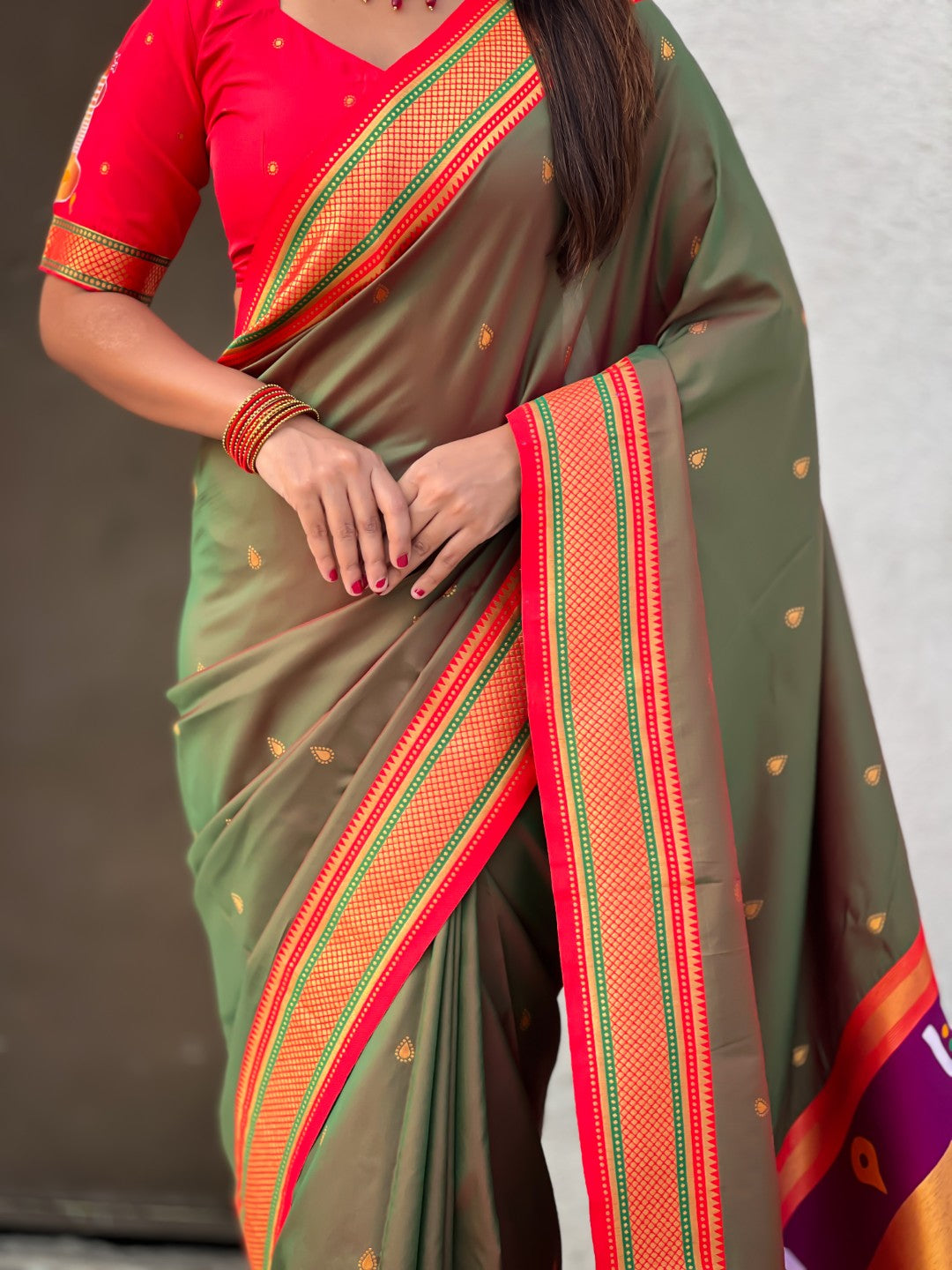 Top Trending Vitthala Contrast Paithani Saree Rakhumai Soft Silk Traditional Design