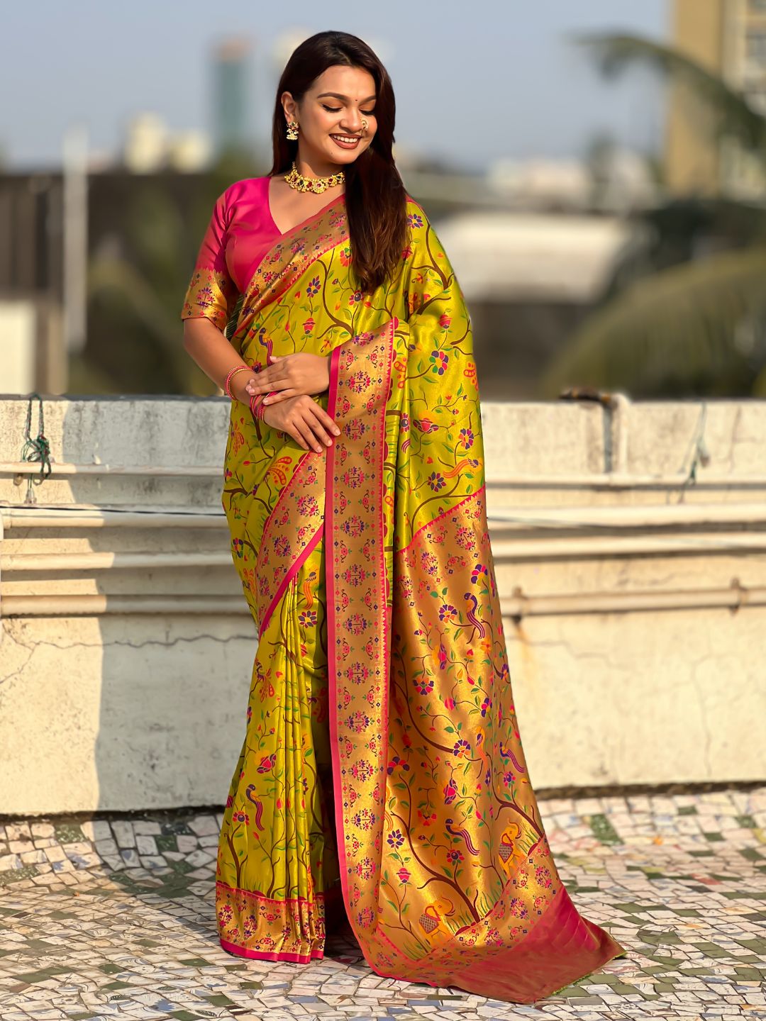 Mehendi Luxury Original Brocade Paithani Tissue Saree with Traditional Motifs & Meenakari Pallu Jaal Zari Woven Saree