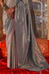 Sempiternal Firozi Kanjivaram Silk Saree With Vestigial Blouse Piece