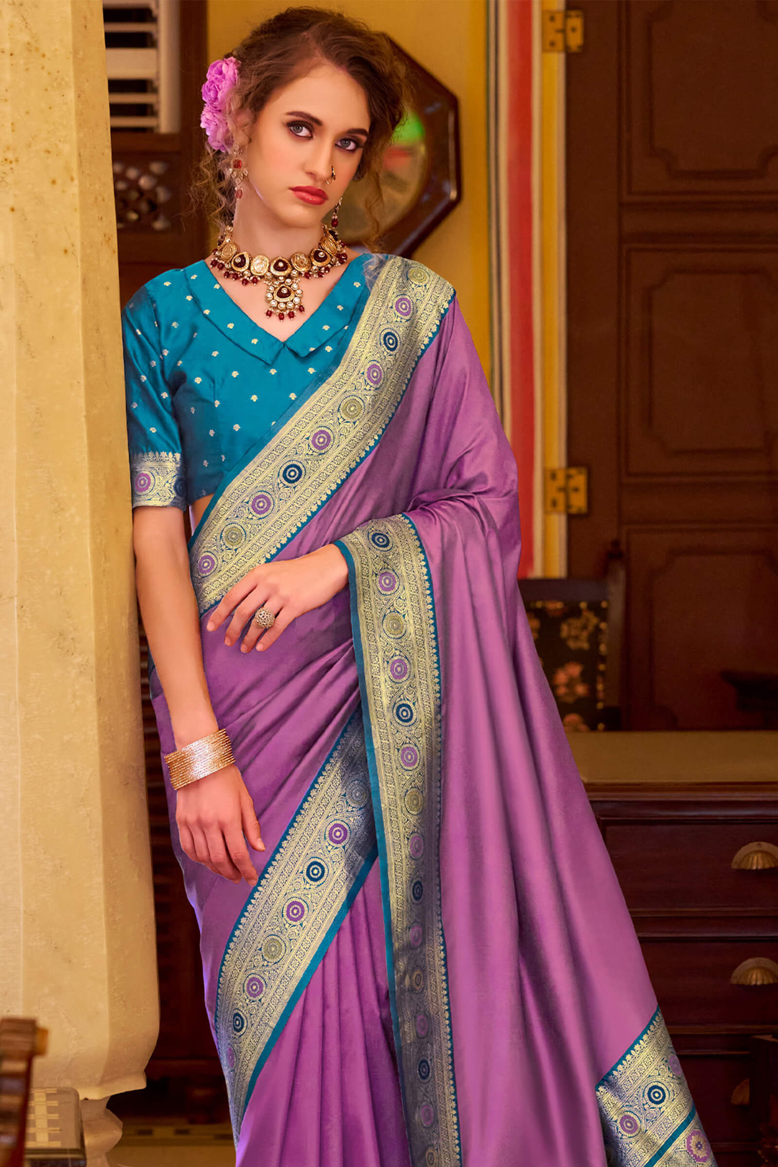 Inspiring Lavender Pure Zari Weaving Banarasi Silk Saree With Opulent Blouse Piece