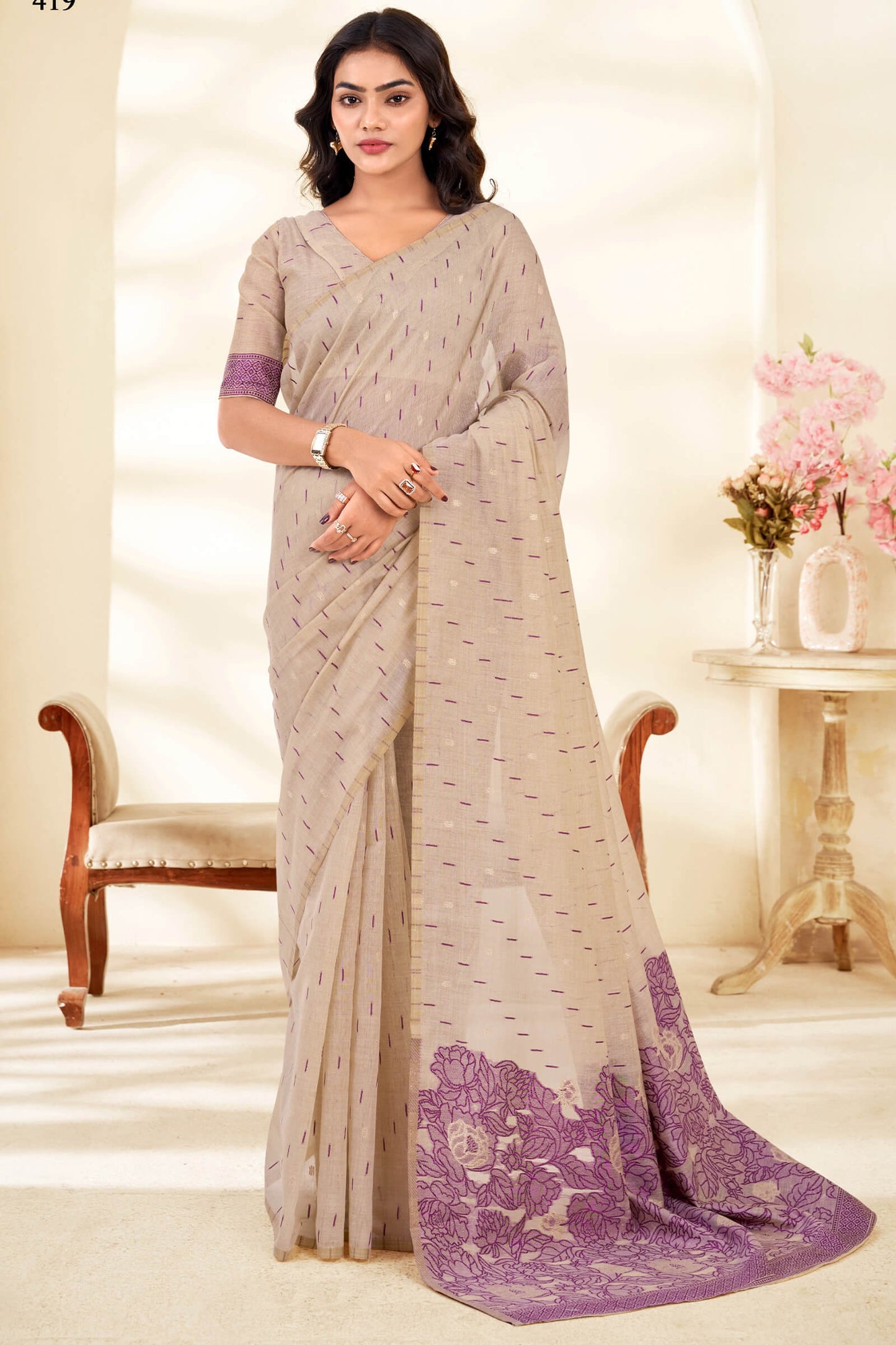 Stunner Beige Pure Munga Cotton Saree With Beleaguer Blouse Piece