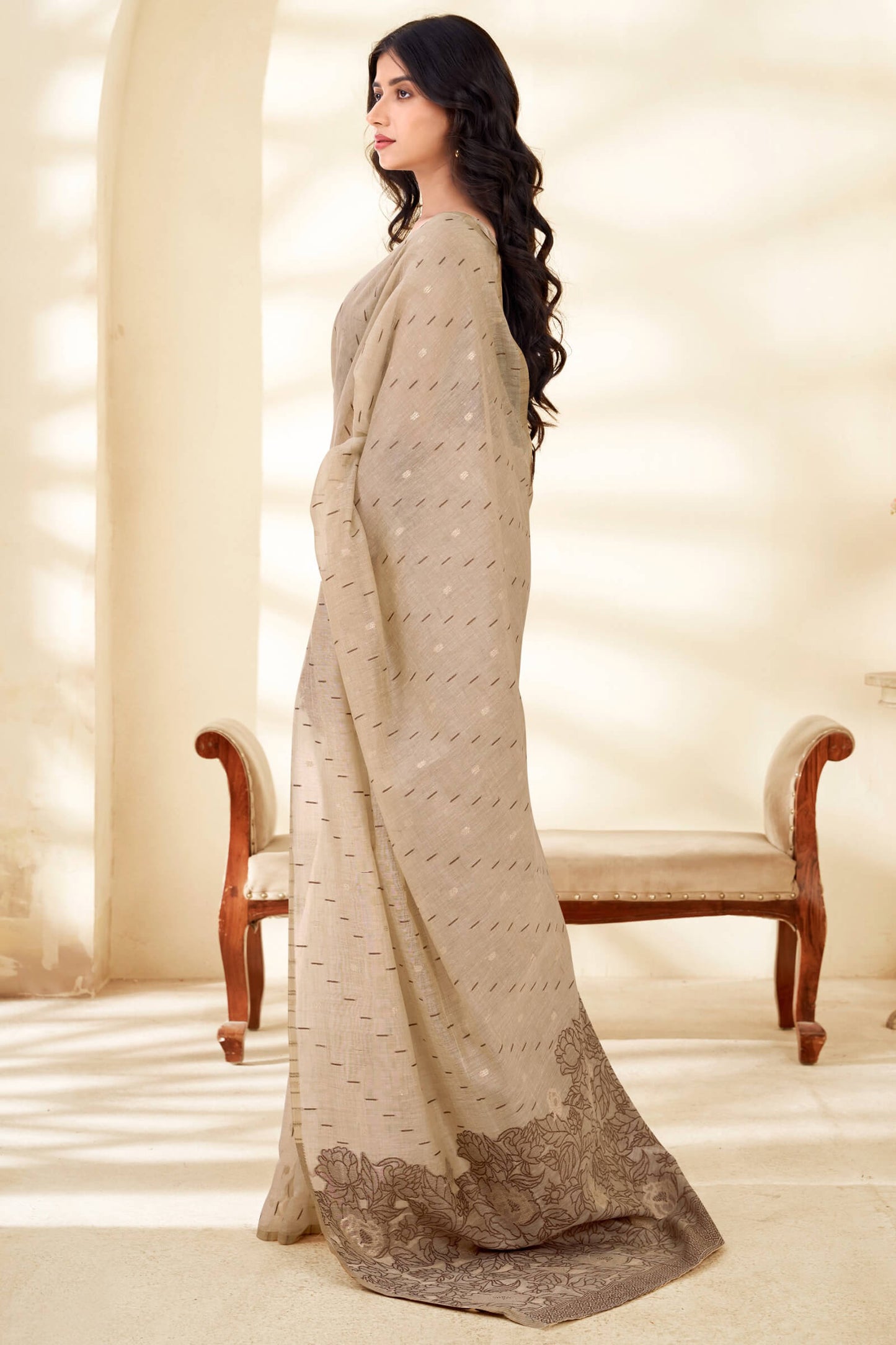 Energetic Beige Pure Munga Cotton Saree With Scrupulous Blouse Piece