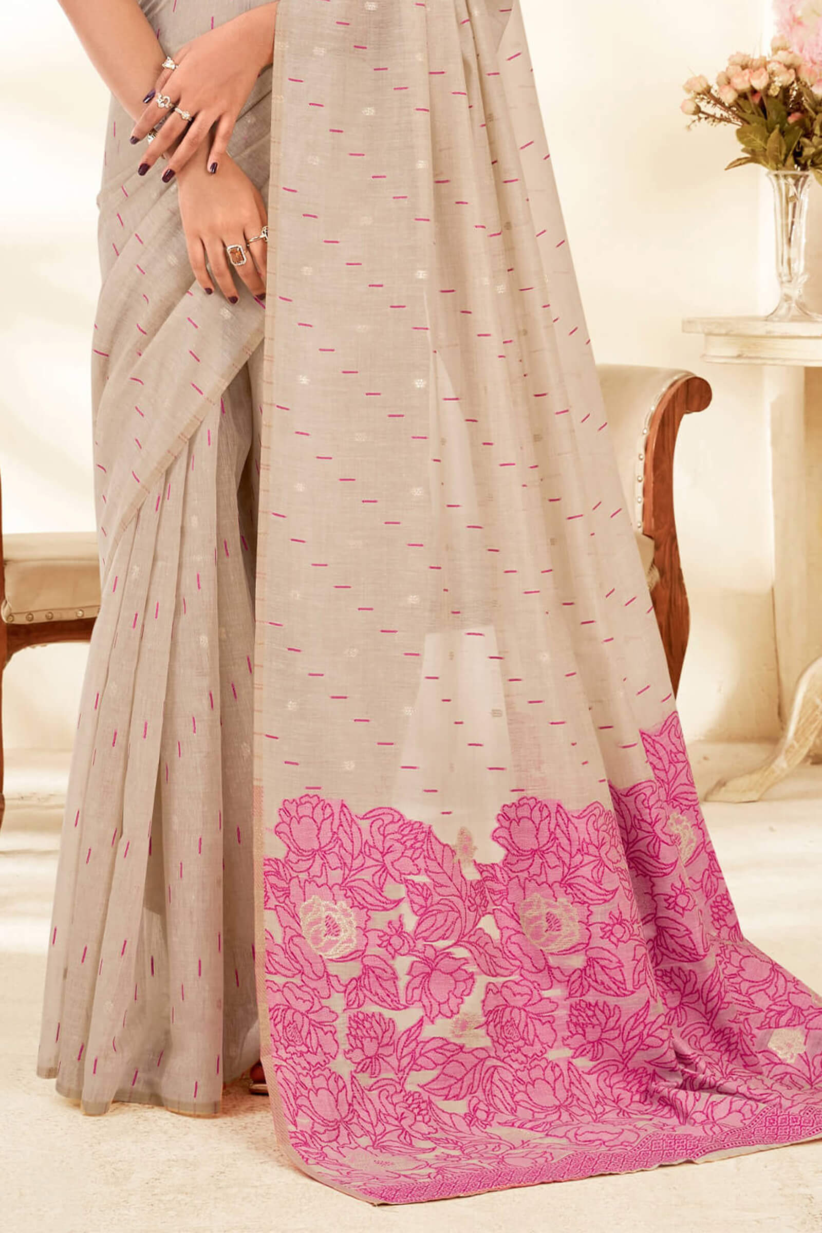 Smashing Beige Pure Munga Cotton Saree With Opulent Blouse Piece
