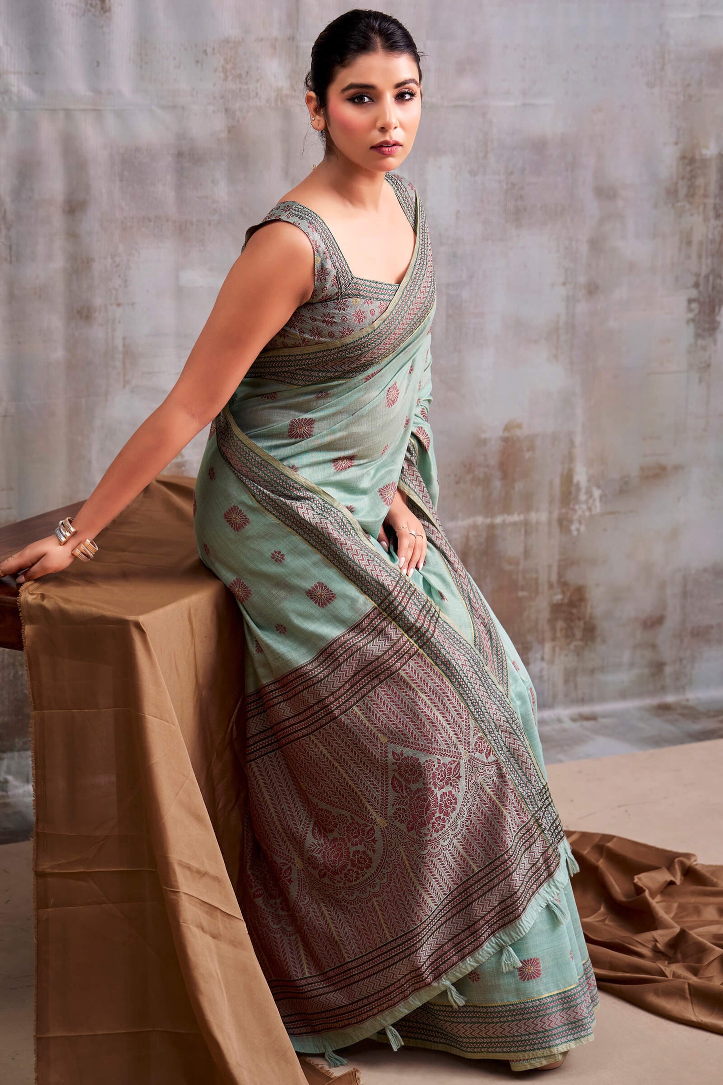 Diaphanous Sky Cotton Silk Saree With Moiety Blouse Piece