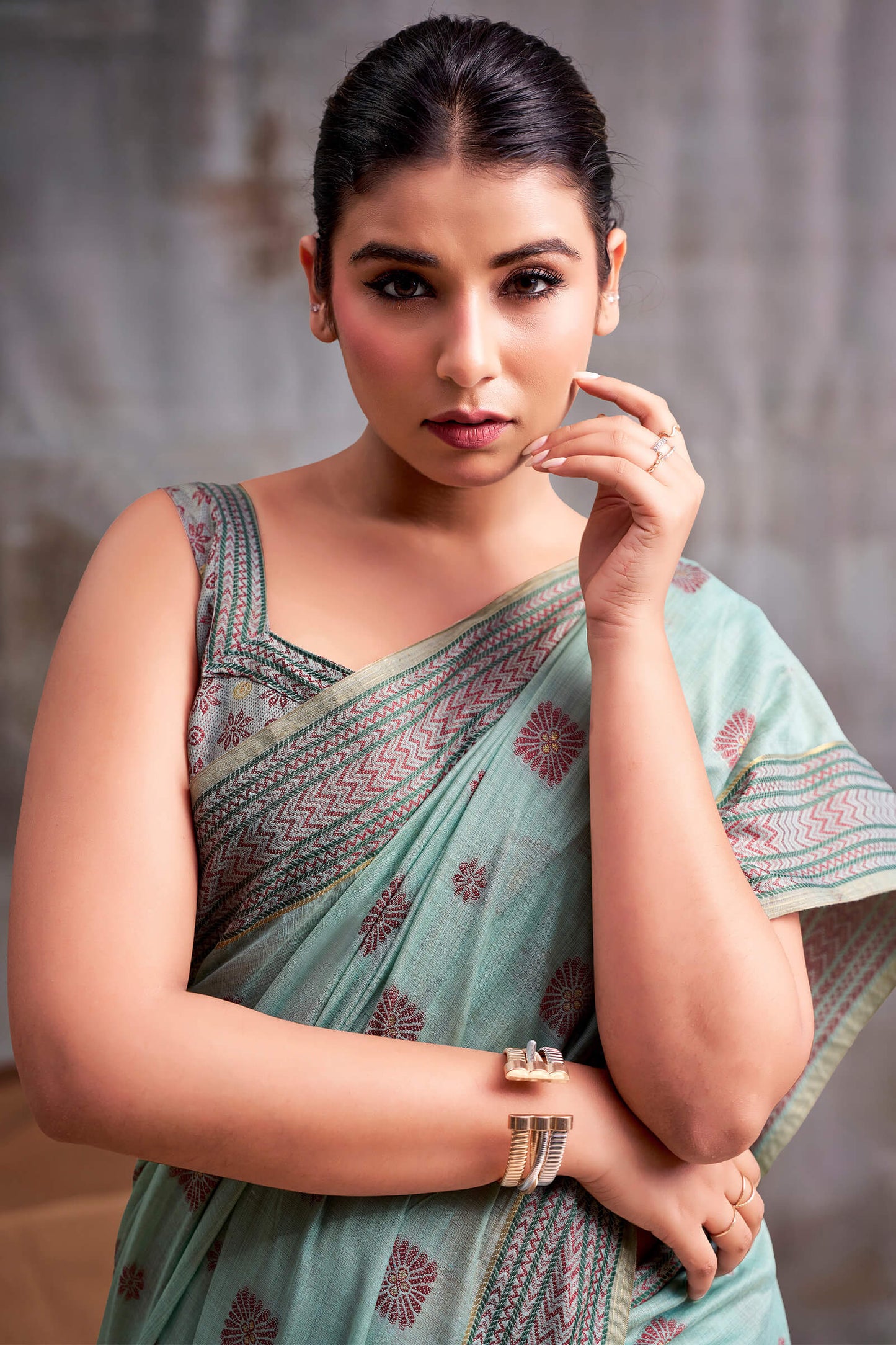 Diaphanous Sky Cotton Silk Saree With Moiety Blouse Piece