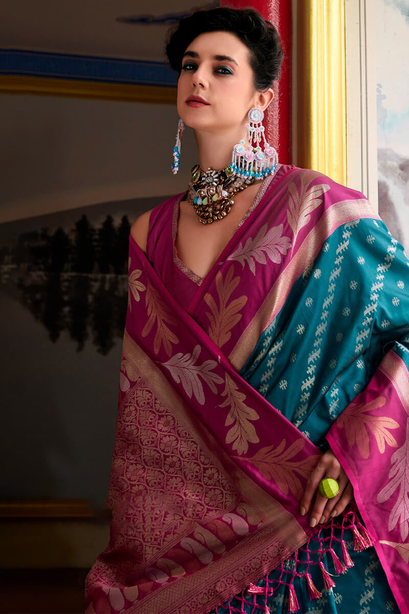 Verdant Rama Soft Banarasi Silk Saree With Grandiose Blouse Piece