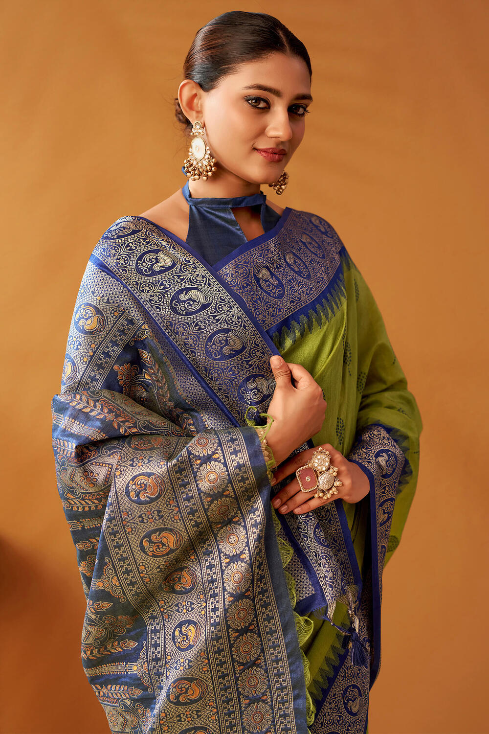 Lassitude Green Pure Zari Weaving Banarasi Silk Saree With Improbable Blouse Piece