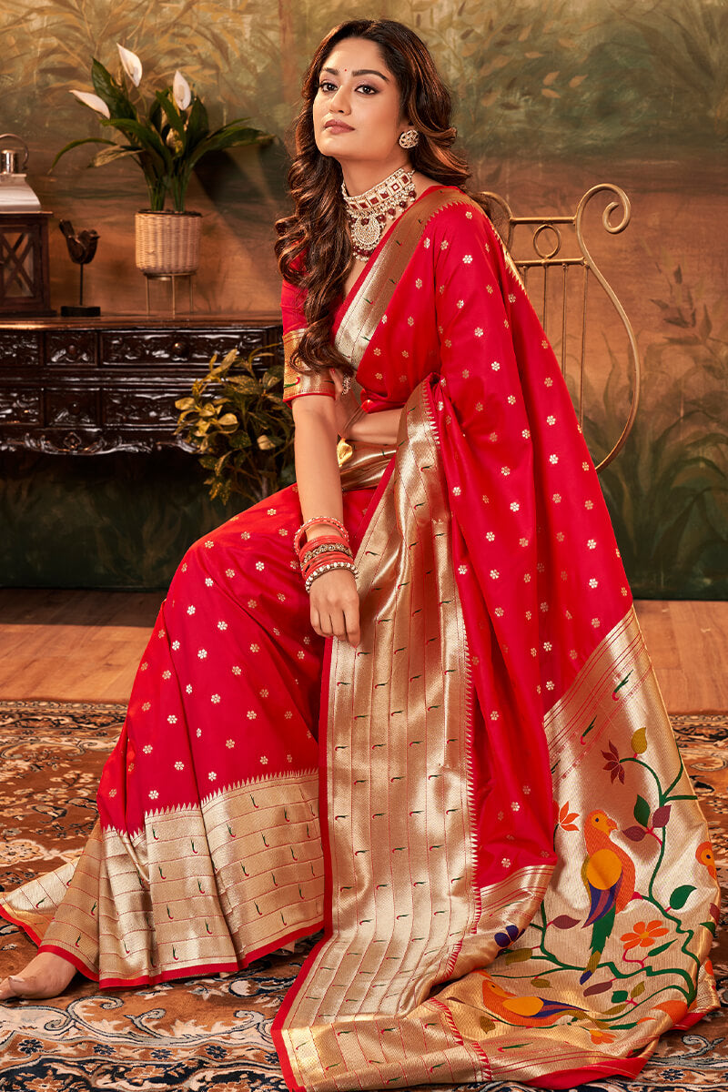 Angelic Red Paithani Silk Saree With Conflate Blouse Piece