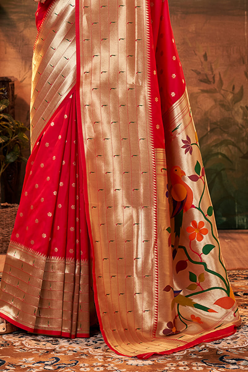 Angelic Red Paithani Silk Saree With Conflate Blouse Piece