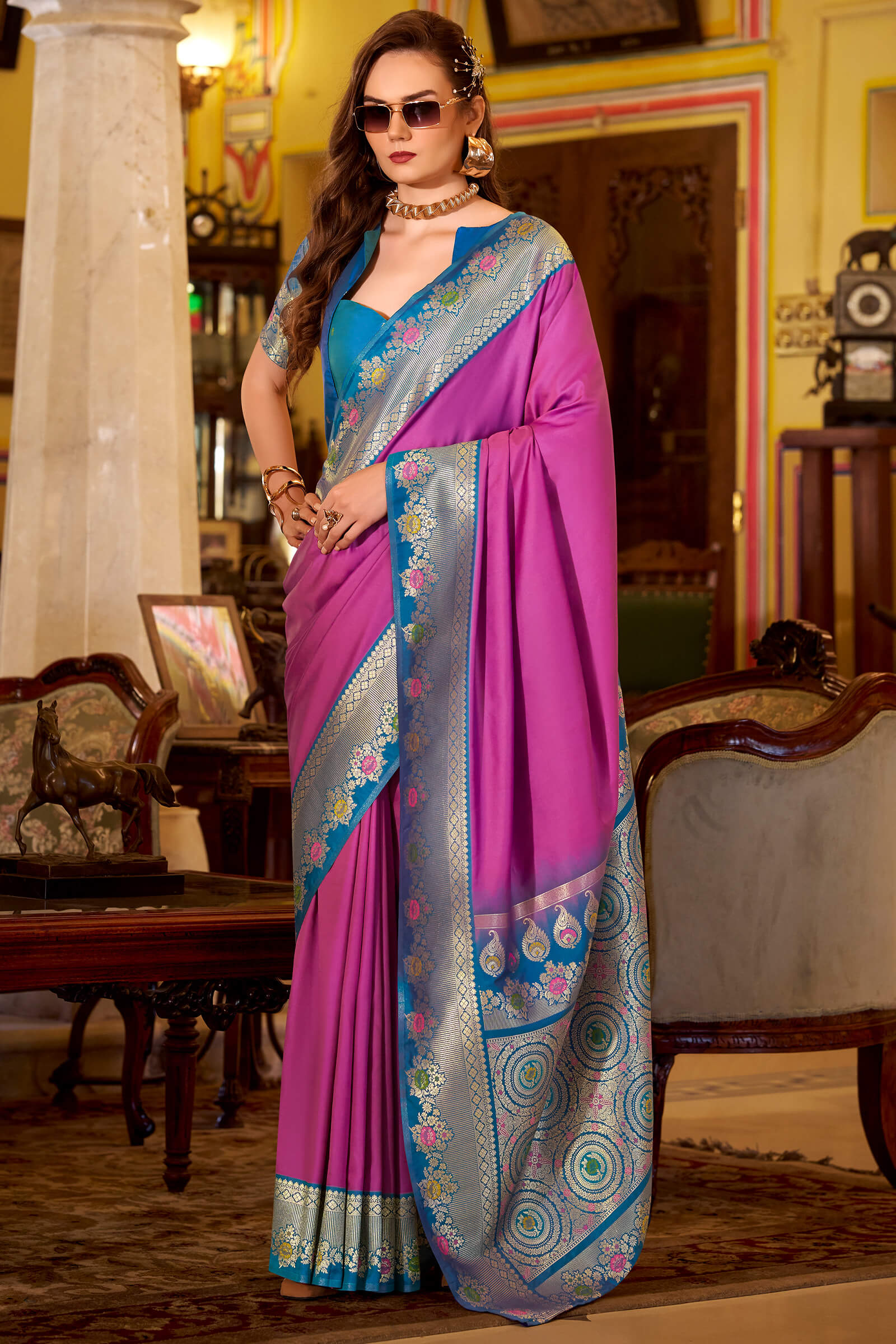 Nebula Magenta Pure Zari Weaving Banarasi Silk Saree With Classy Blouse Piece