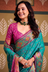 Adorning Firozi Patola Silk Saree with Trendy Blouse Piece